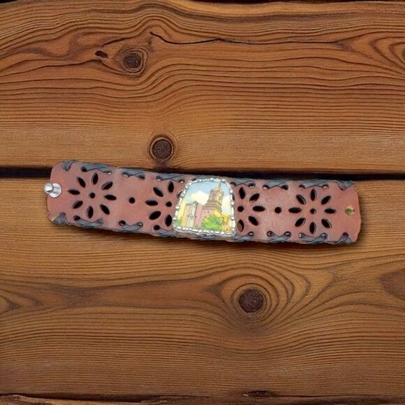 San Antonio Misión Church Broken China W Silver-Blend Metalwork & Leather Cuff - Picture 11 of 14